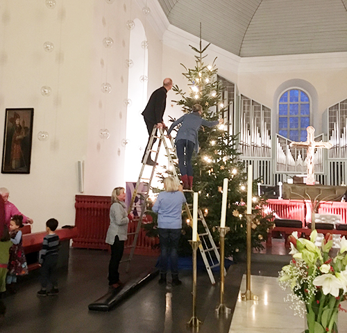 Tannenbaum schmücken