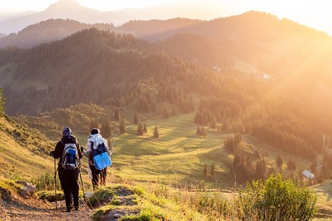 mountaineers-g377db0c6f_640